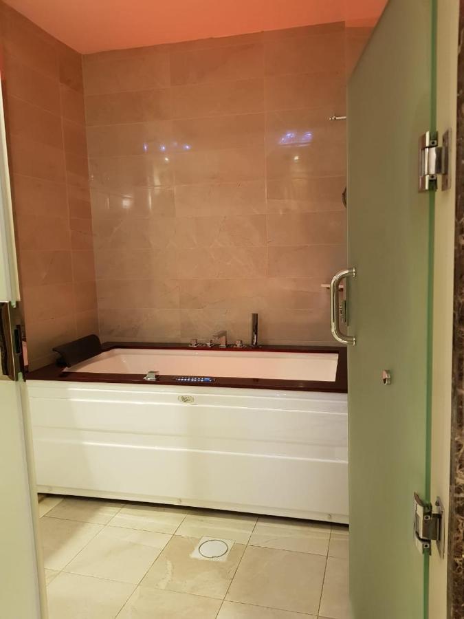 Alharir Hotel Apartments Ḩafar al Bāţin Esterno foto